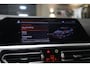BMW 3-Serie 330i High Executive PANO/CARPLAY/SFEER/HK/HUD/VOL