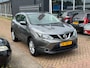 Nissan Qashqai 1.2 N-Connecta Aut/Navi/Camra/Stoelverwarming/Cruise/Trekhaak/Apk/Dealer onderhoud/2 sleutels aanwezig