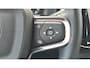 Volvo XC40 1.5 T4 Phev Core Bright Park assist pack - Camera achter - Model jaar 2023 - Climate - Keyless - PDC voor en achter - 18" Wielen - R7C000 Interieur – Full led koplampen – Donkere hemel - Telefoon lader - Elektrisch bedienbare achterklep met sensorsturing