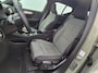 Volvo XC40 1.5 T4 Phev Core Bright Park assist pack - Camera achter - Model jaar 2023 - Climate - Keyless - PDC voor en achter - 18" Wielen - R7C000 Interieur – Full led koplampen – Donkere hemel - Telefoon lader - Elektrisch bedienbare achterklep met sensorsturing