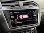 Volkswagen Tiguan 1.4 TSI eHybrid R-Line Business+ | SOH 97% | 245PK | Dynamische knipperlichten