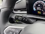Volkswagen T-Roc 1.5 eTsi R-Line First Edition Automaat | Adaptieve Cruise Control | Achteruitrijcamera | Navigatie |