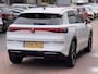Volkswagen T-Roc 1.5 eTsi R-Line First Edition Automaat | Adaptieve Cruise Control | Achteruitrijcamera | Navigatie |