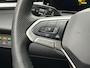 Volkswagen T-Roc 1.5 eTsi R-Line First Edition Automaat | Adaptieve Cruise Control | Achteruitrijcamera | Navigatie |