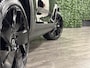 Volvo EX40 Single Motor Extended Range Ultra Black Ed. 82 kWh | Vol! | 100% SoH | Trekhaak | Schuifdak | 360° Camera | Harman Kardon | Pixel LED koplampen meesturend | Adaptieve Cruise Control | Bestuurdersstoel elektrisch geheugen | Stoel en Stuurwielverwarming | 20 Inch | Passagiersstoel elektrisch | Microtech / alcantara bekleding | Zitting verlenging voorstoelen | Pilot Assist | BLIS Dode Hoek Detectie | Warmtepomp | Google Infotainment | Keyless Drive | Verlichtingspack 2 | Parkeersensoren voor+achter | Privacy Glass | Elektrisch bedienbare achterklep | Breedstralers in voorbumper | Alarm Klasse III | Draadloos telefoon opladen | DAB Radio | Apple Carplay/Android Auto | Volvo On Call met mobiele App functie | Onyx Black Metallic |