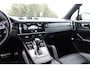 Porsche Cayenne 4.0 Turbo | FULL OPTION | Softclose | Panoramadak | Trekhaak | Massage | PSCB | PASM | Achterasbesturing | BOSE |