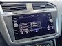 Volkswagen Tiguan 1.5 TSI R-Line Business+ 150 pk AUT. | panoramadak | black style | trekhaak | virtual cockpit | navigatie | IQ light