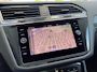 Volkswagen Tiguan 1.5 TSI R-Line Business+ 150 pk AUT. | panoramadak | black style | trekhaak | virtual cockpit | navigatie | IQ light