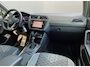 Volkswagen Tiguan 1.5 TSI R-Line Business+ 150 pk AUT. | panoramadak | black style | trekhaak | virtual cockpit | navigatie | IQ light