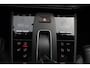 Porsche Macan 2.0 T / Trekhaak / Panoramadak / Camera / Luchtvering / Keyless / 21'' / Adaptieve Stoelen / Sportchrono / CarPlay / Stoel+Stuurverwarming / Dodehoek / DAB / ACC