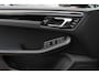 Porsche Macan 2.0 T / Trekhaak / Panoramadak / Camera / Luchtvering / Keyless / 21'' / Adaptieve Stoelen / Sportchrono / CarPlay / Stoel+Stuurverwarming / Dodehoek / DAB / ACC