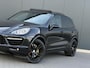 Porsche Cayenne 4.8 Turbo Pano - GTS Stoelen - Alcantara Hemel - Leder Dashboard