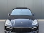Porsche Cayenne 4.8 Turbo Pano - GTS Stoelen - Alcantara Hemel - Leder Dashboard