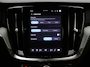 Volvo V60 T6 PLUG-IN HYBRID ULTRA DARK B&W AUDIO SCHUIFDAK MASSAGE 360GR CAM
