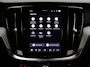 Volvo V60 T6 PLUG-IN HYBRID ULTRA DARK B&W AUDIO SCHUIFDAK MASSAGE 360GR CAM
