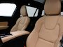 Volvo V60 T6 PLUG-IN HYBRID ULTRA BRIGHT B&W AUDIO SCHUIFDAK MASSAGE 360GR CAM