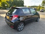 Toyota Yaris 1.3 VVT-i Dynamic zeer complete yaris met cruise controle,navigatie en achteruitrijcamera!