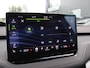 Skoda Enyaq iV 80 Loft 204 pk | Trekhaak | Led Matrix | ACC | Head Up | Voorstoelen met Geheugen | Navigatie | SmartLink | Stoelverwarming | Elektrische Klep | Camera |
