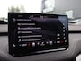 Skoda Enyaq iV 80 Loft 204 pk | Trekhaak | Led Matrix | ACC | Head Up | Voorstoelen met Geheugen | Navigatie | SmartLink | Stoelverwarming | Elektrische Klep | Camera |