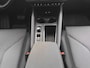 Skoda Enyaq iV 80 Loft 204 pk | Trekhaak | Led Matrix | ACC | Head Up | Voorstoelen met Geheugen | Navigatie | SmartLink | Stoelverwarming | Elektrische Klep | Camera |