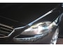 Volvo V40 2.0 D2 Ocean Race Business OCEAN RACE zeer compleet met oa memory stoel panoramadak xenon lmv lerenbekleding afneembare trekhaak voice command stoelverwarming riem vv bij 201000km