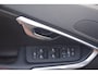 Volvo V40 2.0 D2 Ocean Race Business OCEAN RACE zeer compleet met oa memory stoel panoramadak xenon lmv lerenbekleding afneembare trekhaak voice command stoelverwarming riem vv bij 201000km