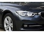 BMW 3-Serie Touring 320i xDrive Sport Rijklaarprijs-Garantie Panorama dak Sport Interieur Led Navigatie Airco