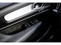 Volvo XC40 2.0 B3 Plus Black Edition | Adaptieve Cruise Control | 20" Velgen | Harman Kardon Audio | Stoel-/Stuurverwarming | Dodehoek Detectie | Parkeercamera | Nubuck Bekleding | Apple CarPlay |