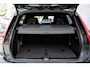 Volvo XC40 2.0 B3 Plus Black Edition | Adaptieve Cruise Control | 20" Velgen | Harman Kardon Audio | Stoel-/Stuurverwarming | Dodehoek Detectie | Parkeercamera | Nubuck Bekleding | Apple CarPlay |