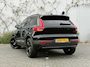 Volvo XC40 2.0 B3 Plus Black Edition | Adaptieve Cruise Control | 20" Velgen | Harman Kardon Audio | Stoel-/Stuurverwarming | Dodehoek Detectie | Parkeercamera | Nubuck Bekleding | Apple CarPlay |