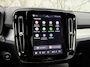 Volvo XC40 2.0 B3 Plus Black Edition | Adaptieve Cruise Control | 20" Velgen | Harman Kardon Audio | Stoel-/Stuurverwarming | Dodehoek Detectie | Parkeercamera | Nubuck Bekleding | Apple CarPlay |