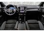 Volvo XC40 2.0 B3 Plus Black Edition | Adaptieve Cruise Control | Trekhaak | 20" Velgen | Pixel LED Koplampen | Harman Kardon Audio | Stoel-/Stuurverwarming | Dodehoek Detectie | 360° Parkeercamera | Nubuck Bekleding | Apple CarPlay |