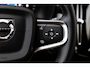 Volvo XC40 2.0 B3 Plus Black Edition | Adaptieve Cruise Control | Trekhaak | 20" Velgen | Pixel LED Koplampen | Harman Kardon Audio | Stoel-/Stuurverwarming | Dodehoek Detectie | 360° Parkeercamera | Nubuck Bekleding | Apple CarPlay |