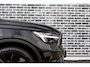 Volvo XC40 2.0 B3 Plus Black Edition | Adaptieve Cruise Control | Trekhaak | 20" Velgen | Pixel LED Koplampen | Harman Kardon Audio | Stoel-/Stuurverwarming | Dodehoek Detectie | 360° Parkeercamera | Nubuck Bekleding | Apple CarPlay |