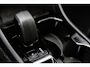 Volvo XC40 2.0 B3 Plus Black Edition | Adaptieve Cruise Control | Trekhaak | 20" Velgen | Pixel LED Koplampen | Harman Kardon Audio | Stoel-/Stuurverwarming | Dodehoek Detectie | 360° Parkeercamera | Nubuck Bekleding | Apple CarPlay |