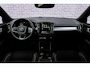 Volvo XC40 2.0 B3 Plus Black Edition | Adaptieve Cruise Control | 20" Velgen | Harman Kardon Audio | Stoel-/Stuurverwarming | Dodehoek Detectie | Parkeercamera | Nubuck Bekleding | Apple CarPlay |