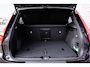 Volvo XC40 2.0 B3 Plus Black Edition | Adaptieve Cruise Control | 20" Velgen | Harman Kardon Audio | Stoel-/Stuurverwarming | Dodehoek Detectie | Parkeercamera | Nubuck Bekleding | Apple CarPlay |
