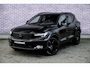 Volvo XC40 2.0 B3 Plus Black Edition | Adaptieve Cruise Control | 20" Velgen | Harman Kardon Audio | Stoel-/Stuurverwarming | Dodehoek Detectie | Parkeercamera | Nubuck Bekleding | Apple CarPlay |