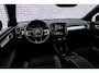 Volvo XC40 2.0 B3 Plus Black Edition | Adaptieve Cruise Control | 20" Velgen | Harman Kardon Audio | Stoel-/Stuurverwarming | Dodehoek Detectie | Parkeercamera | Nubuck Bekleding | Apple CarPlay |