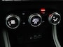 Renault Captur 1.0 TCe 90 Techno | Navigatie | Achteruitrijcamera | Parkeersensoren voor en achter | Climate control |