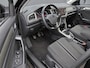 Volkswagen T-Roc 1.0 TSI Style / Navigatie / Climate controle / Trekhaak / Camera /  Parkeersensoren V+A /