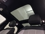 Land Rover Range Rover Evoque 1.5 P300e AWD R-Dynamic | Panorama | Leder | Meridian-Sound | Black-Optic | Sfeerverlichting | Stoelverwarming | Stuurverwarming | Camera | Elek. Achterklep | Voorruit Verwarming | Elektrische Stoelen | Lane Assist |