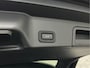 Land Rover Range Rover Evoque 1.5 P300e AWD R-Dynamic | Panorama | Leder | Meridian-Sound | Black-Optic | Sfeerverlichting | Stoelverwarming | Stuurverwarming | Camera | Elek. Achterklep | Voorruit Verwarming | Elektrische Stoelen | Lane Assist |
