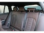 BMW 3-Serie Touring 330i | M340i Look | Pano | Apple Carplay | Sfeerverlichting | LED | Stoelverwarming