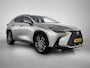 Lexus NX 350h AWD President Line | BTW | Mark Levinson | Rood Lederen bekleding | Memory Seat | Stoel+stuurverwarming | Stoelventilatie | BlindSpot Monitor | Trekhaak afneembaar | 360 Camera | Elektrische achterklep | Parkee