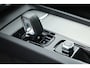 Volvo XC60 2.0 T6 Plug-in hybrid AWD Plus Dark | Leer | Pilot Ass. | Pano-dak | Harman/ Kardon | Ver. Voorruit | Stoel + stuurverwarming |