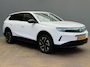 Opel Grandland 1.2 Turbo Hybrid Business Edition Focal | Panoramadak | HUD | Carplay/Android Auto | Navigatie | Stoelverwarming| Achteruitrijcamera | Adaptive Cruise Control met slimme snelheidsbegrenzer en Stop&Go functie | Apple Carplay/Android Auto|telefoonintegratie premium