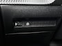 Peugeot e-2008 EV Allure 50 kWh | Navigatie | Camera | Climate Control | Accu 92% | Apple CarPlay / Android Auto