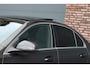 Mercedes-Benz C-klasse 200 AMG Line | Panoramadak | Distronic+ | Camera | Sfeerverlichting Premium | Zitcomfortpakket | Stoelverwarminig | Geluidsisolerend Glas |