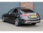 Mercedes-Benz C-klasse 200 AMG Line | Panoramadak | Distronic+ | Camera | Sfeerverlichting Premium | Zitcomfortpakket | Stoelverwarminig | Geluidsisolerend Glas |